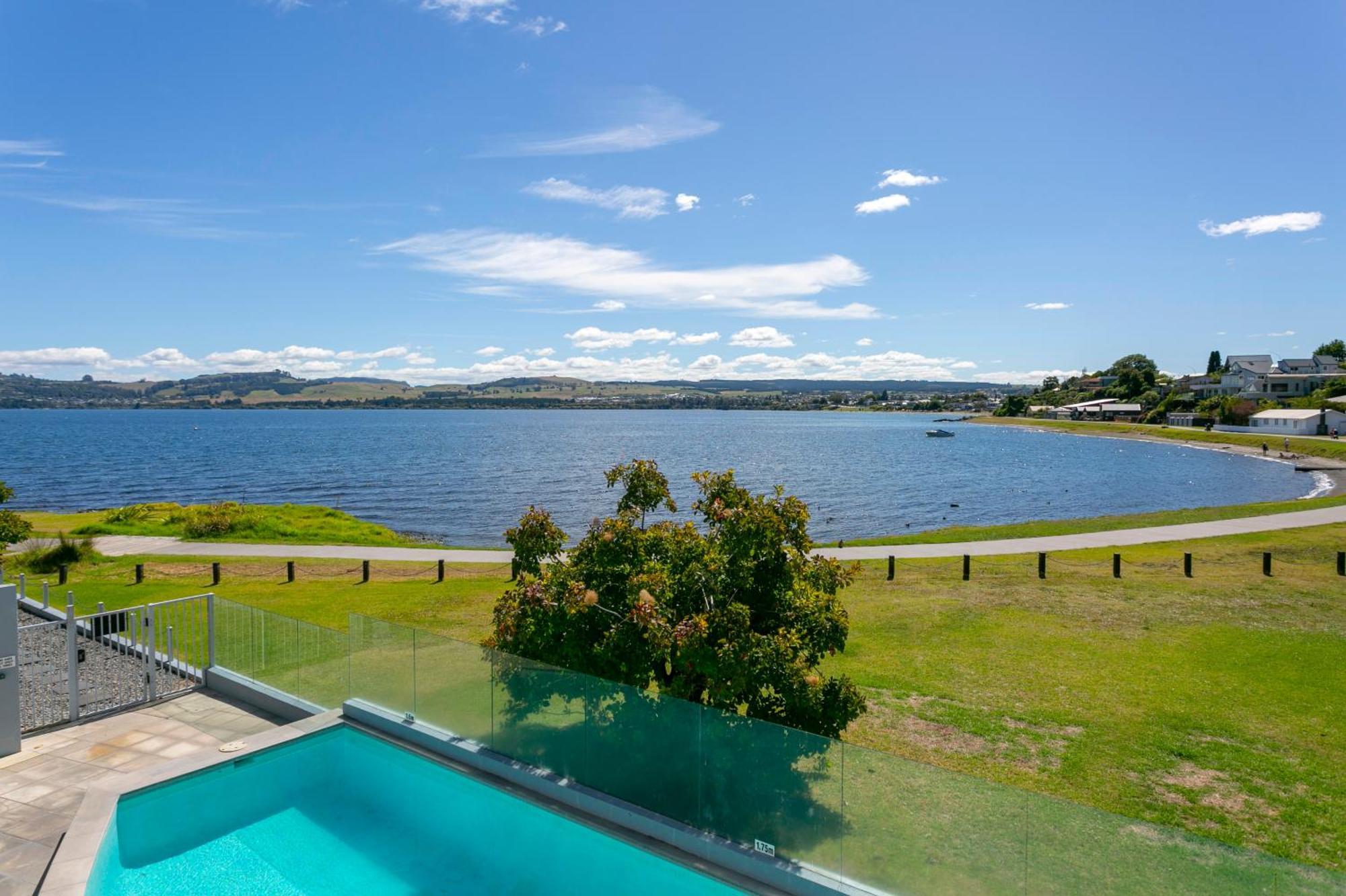 Waimahana Apartments Lago Lago Taupo Exterior foto